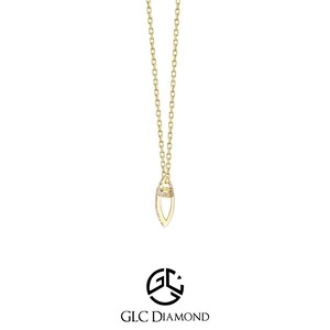 Puede incluir: Un collar de cadena de oro con un peque&ntilde;o colgante de diamante en forma de l&aacute;grima. El colgante tiene un dise&ntilde;o delicado y abierto.