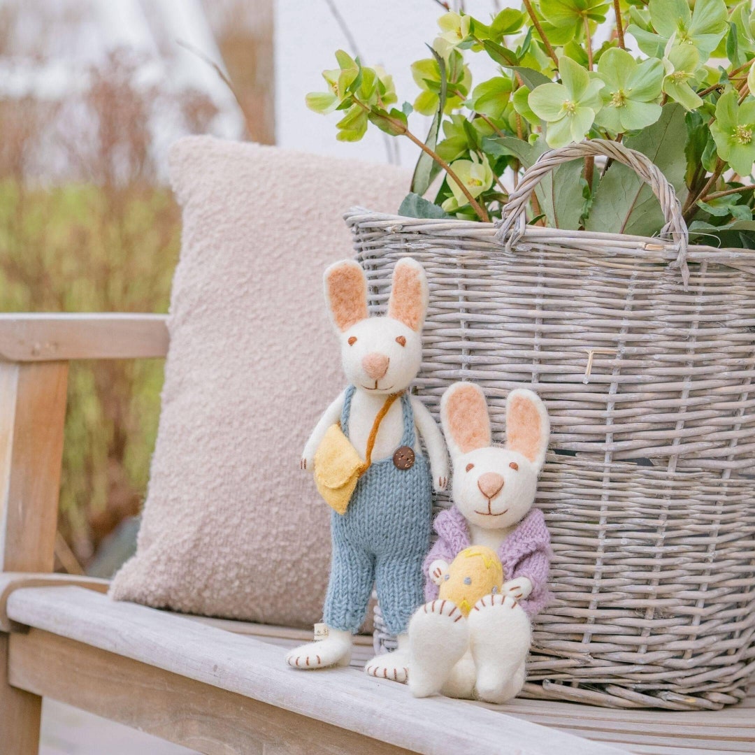 22 Cm Großer Plüsch-Osterhase – Kuscheltier Mit Karotte & Süßem Gesicht