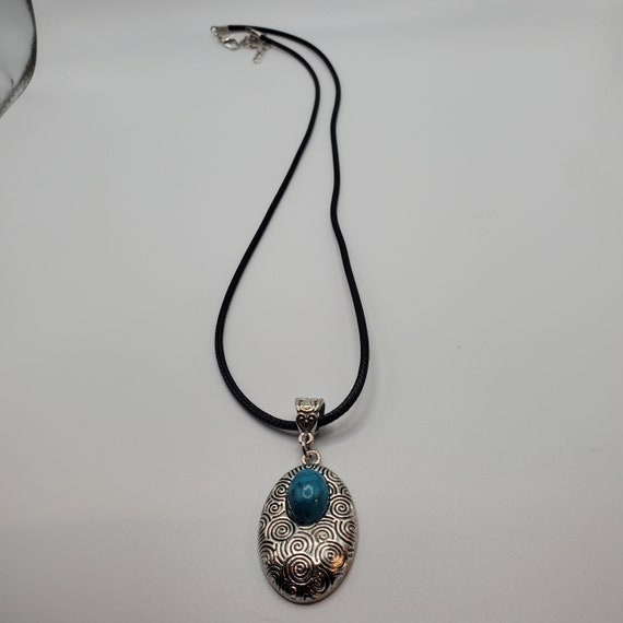 Vintage Turquoise Pendant with Necklace - image 2