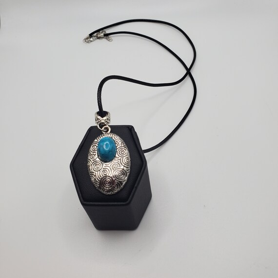 Vintage Turquoise Pendant with Necklace - image 1