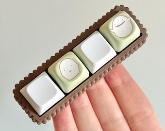 4 Key Desktop Keyboard Fidget Toy Keychain - 4 Button Sensory ADHD Fidget Toy with Creamy Clicky Silent Switches & Green Warawara Keycaps