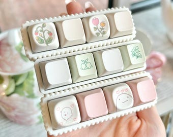 4 Button Desktop Mechanical Keyboard Fidget Toy - 4 Key Sensory ADHD Fidget Toy with Creamy Clicky Switches & Warawara Studio Ghibli Keycaps