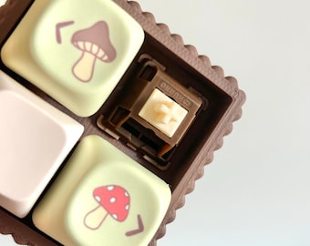 4 Button Mushroom Keyboard Fidget Toy Keychain - Creamy and Clicky Custom Switches & Keycaps - 4 Key Keyboard Sensory ADHD ASMR Fidget Toy