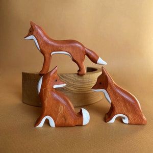 Wooden fox figurines (3pcs) - Wooden toys - Wooden animal figurines - Fox toy - Baby gift