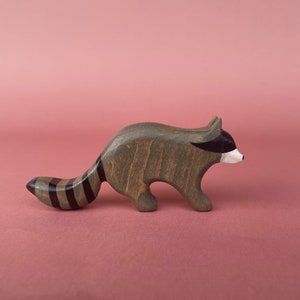 Wooden raccoon figurine Wooden animal toys Forest animal toys Wooden animal figurines Raccoon toy image 2