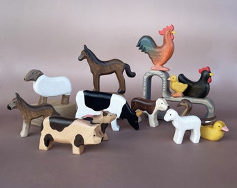 Wooden Farm Animal Figurines set (16 pcs) - Wooden Toys  - Gift for Child