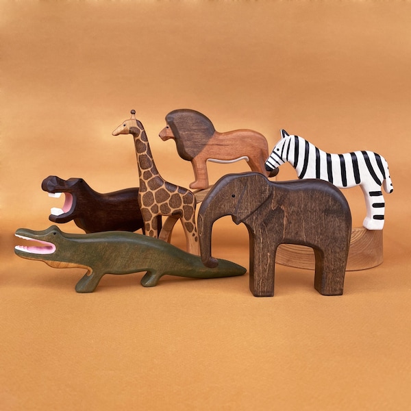 Wooden African animal figurines set (6 pcs) - Wooden Elephant, Alligator,  Zebra, Hippo, Giraffe & Lion toys - Wooden Safari animal figurine