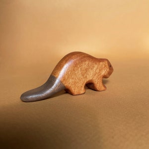 Wooden beaver figurine Wooden animal toys Forest animal toys Wooden animal figurines Beaver toy image 3