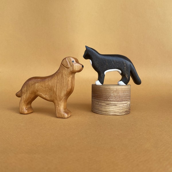 Wooden cat and dog figurines - Toy wooden animals - Wooden cat & dog toys - Wooden pets figurines - Waldorf toys