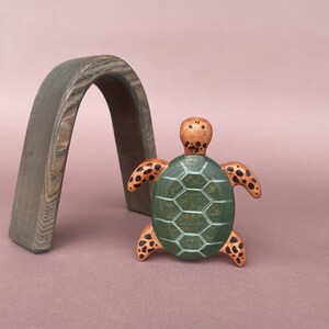 Wooden turtle figurine Wooden toys Animal figurines Sea creatures figurine Wooden turtle toy image 7
