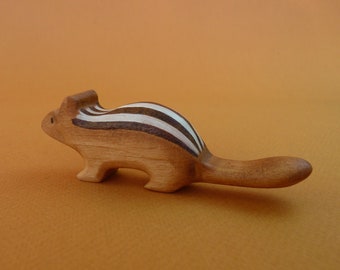 Wooden chipmunk figurine - Wooden animal toys - Forest animal toys -  Wooden animal figurines - Waldorf Animals - Chipmunk toy