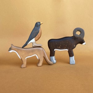 Wooden animal figurines (3 pcs) - Wooden ram figurine - Wooden animal toys - Eco-Friendly Wild Animal Toy for Imaginative Play and Learning