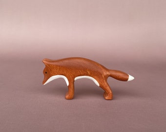 Wooden fox figurine - Fox toy - Wooden animal figurines - Woodland animals toys - Baby gift - Natural wooden toys