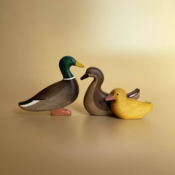 Wooden duck figurines, 3-piece set- Farm birds - Wooden Toy - Toy Gift for Child