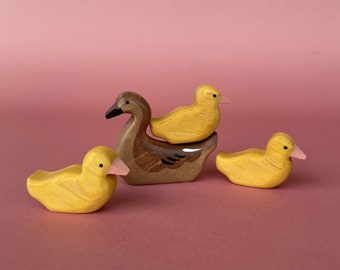 Wooden duck and duckling set (4 pcs) - Toy Set Farm - Wooden Toy - Toy Gift for Child