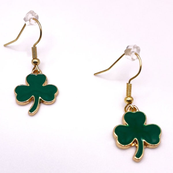 St. Patrick's Day dangle earrings!