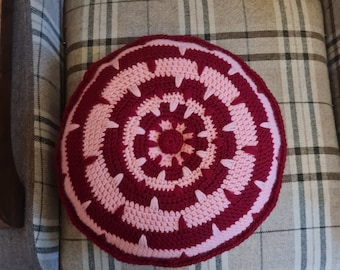 Hand-Crocheted Wool Round Pillow – Cozy Home Decor, 36cm