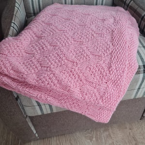 Pretty in Pink: Handcrafted Wool Plaid, 106 x 149 CM, wool plaid, knitted plaid
