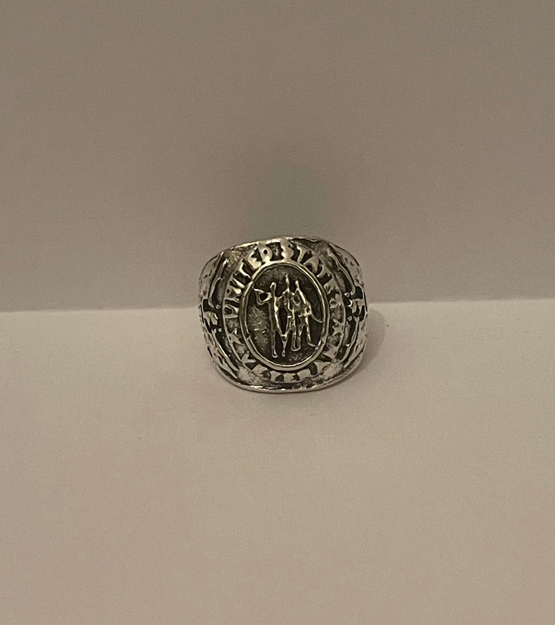 Military veteran deals rings