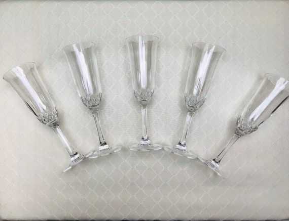 Ribbed cut crystal champagne flute