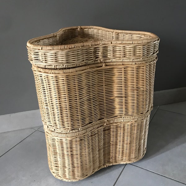 Meuble de rangement en osier vintage