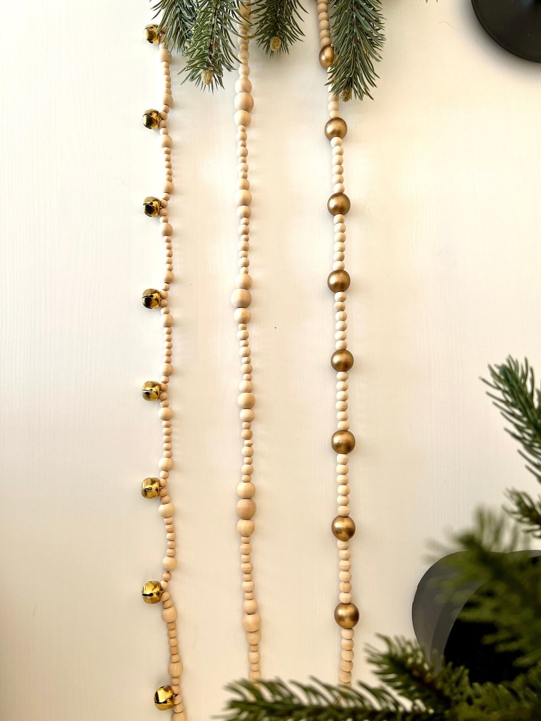 A closer look at Scandinavian Outdoor Garland