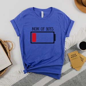 MOM OF BOYS Unisex Jersey Short Sleeve Tee