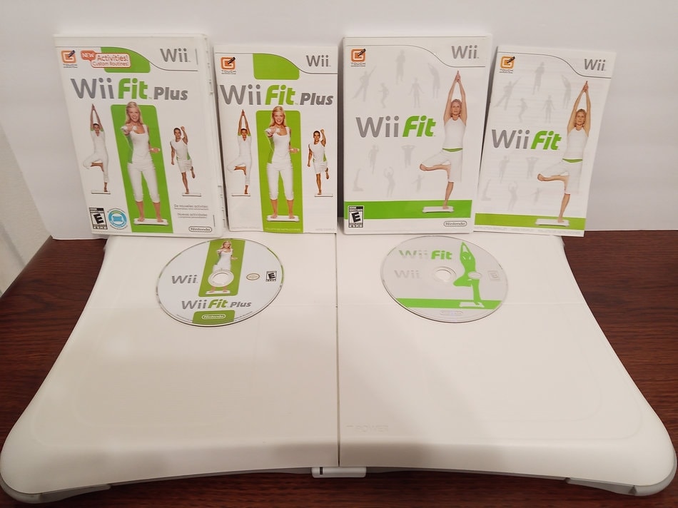 Authentic Official Nintendo Wii Balance Board With Wii Fit and Wii Fit