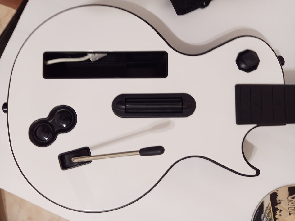 Nintendo Wii Guitar Hero Controller With Strap Gibson Les Paul Guitar