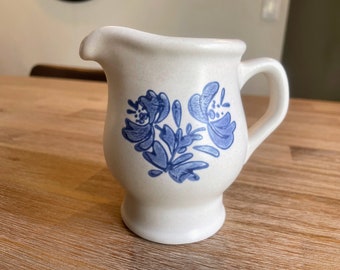 Pfaltzgraff USA Yorktowne Creamer