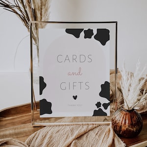 Cartes et cadeaux Panneau imprimé vache, Panneau imprimé vache, Fête d'anniversaire sur le thème de la ferme, Baby Shower rustique, Décoration de enterrement de vie de jeune fille cowgirl, Fête nuptiale de vache