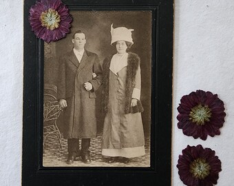 Antique Cabinet Card c1900. Studio Photo. Portrait of a Couple in Fancy Dress.