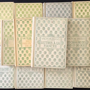 Lot de 4 livres français vintage Nelson c.1930 – Antique French Books Decor – Romantic Library – Shabby Chic – Décor bibliothèque