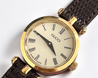 Vintage Gucci Sherry Line Watch – Ivory Dial, Red & Green Stripes, Brown Leather Strap, Box Included