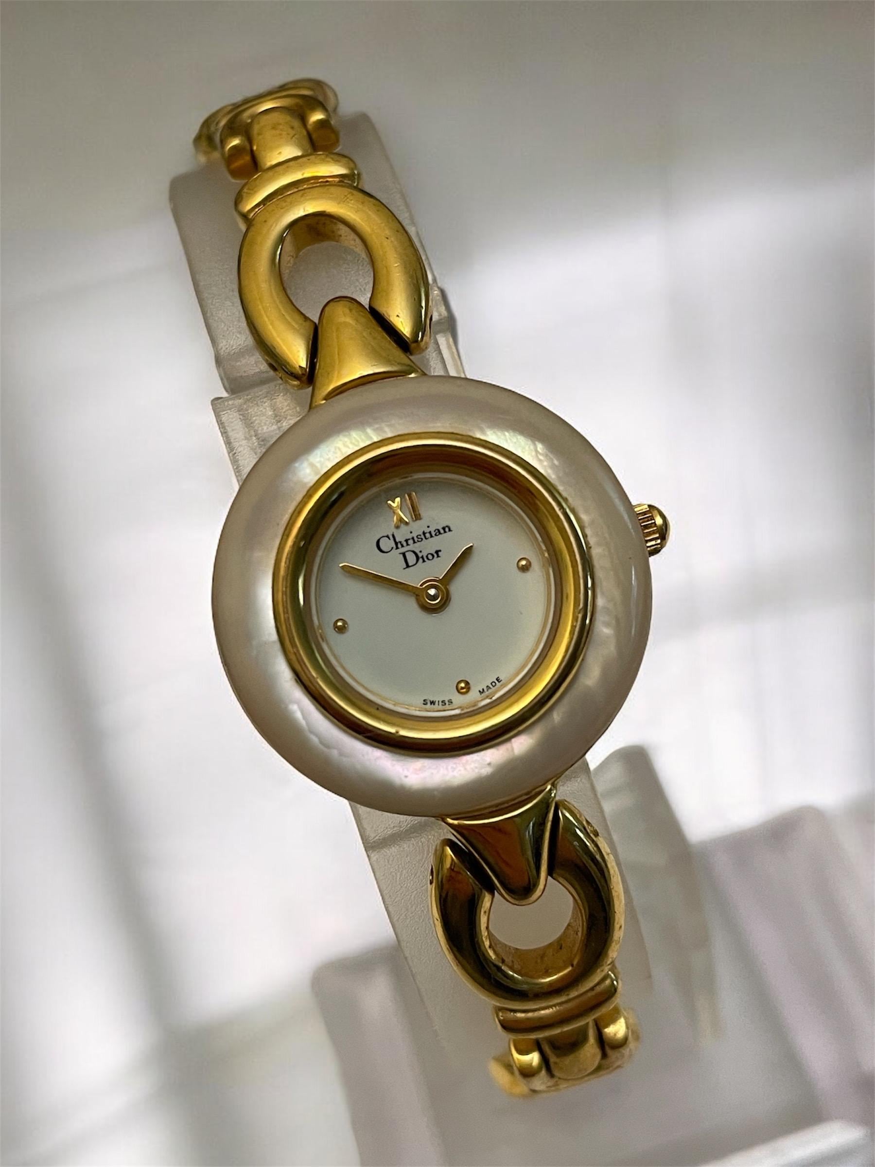 AUTHENTIC VINTAGE DIOR INTERCHANGEABLE BEZEL WATCH Vintage Dior Seashell dial interchangeable bezel gold plated  main image 3