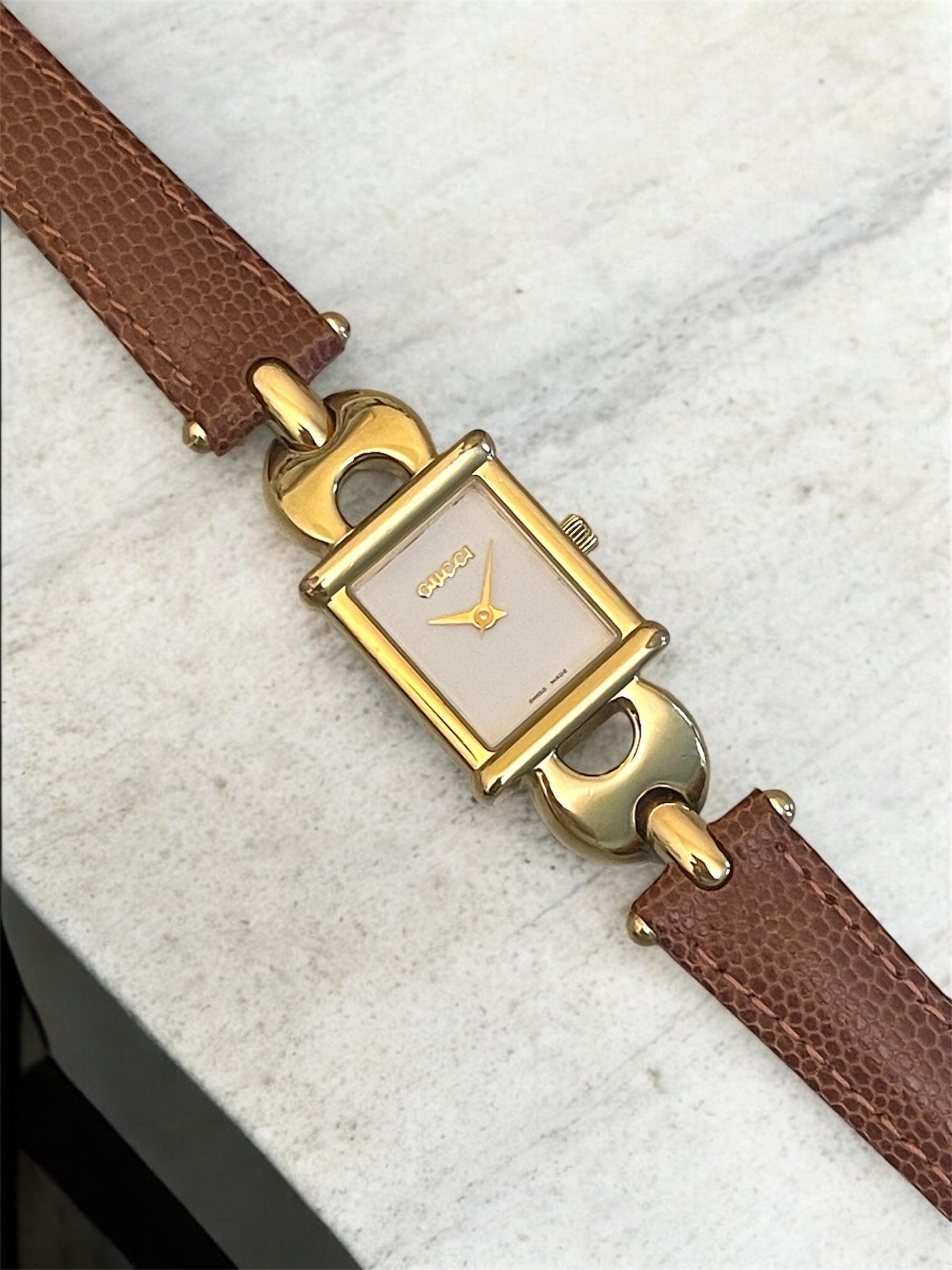 Gucci ゴールド ブレスレットウォッチ 1800 L Vintage Gucci Watch 1800L – Gold Plated Women's Timepiece