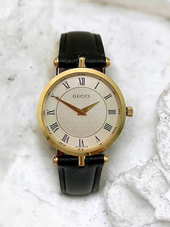 Vintage Gucci  Watch 2040 White & Gold Swiss Quar… - image 1