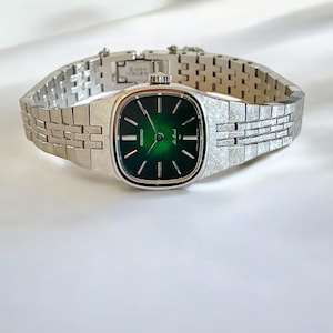 Vintage Seiko Women’s Manual Watch – Silver Tone, Rare Wind-Up Timepiece
