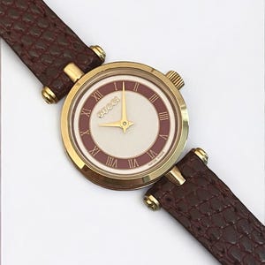 Vintage Gucci Women&#39;s Watch – Sherry Line, Burgundy Leather Strap, Original Box