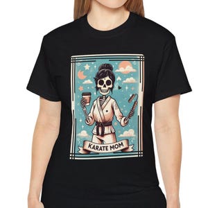 Maglietta unisex "Karate Mom", maglietta per arti marziali, disegno di tarocchi per la famiglia, regalo per la festa della mamma, maglietta per amanti del karate.