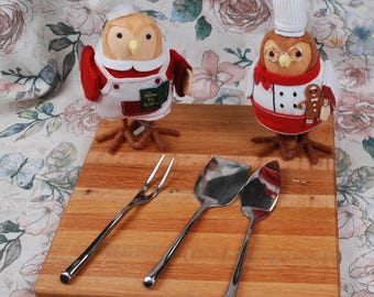 Oak Cutting Board (11"x10 1/2"x1 1/8") Made From Recycled Church Pew