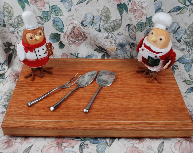 Reclaimed Oak Cutting Board: Large, Handcrafted from Church Pew