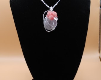 Elegant Rose Quarts with Pink Carved Shell Roses