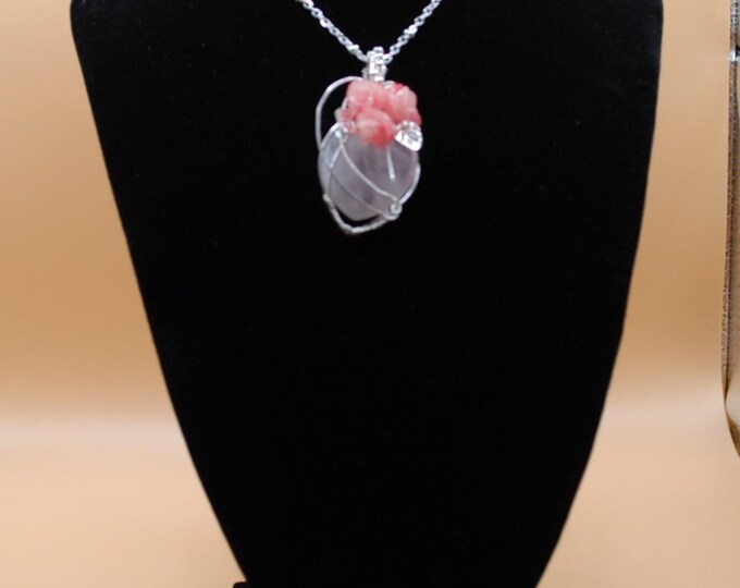 Elegant Rose Quarts with Pink Carved Shell Roses