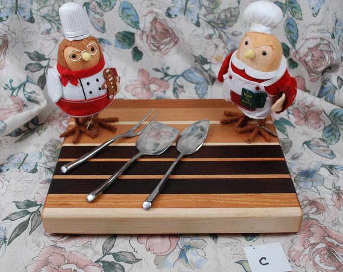 Small Hard Wood Cutting Board (12" x 9 7/8" x 1 3/4")