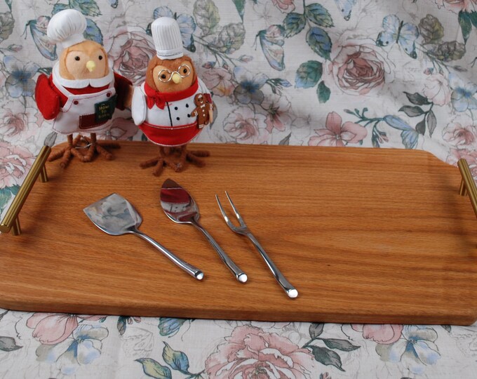 Oak Charcuterie Hardwood Board With Handles (21" x 11 3/8" x 5/8")