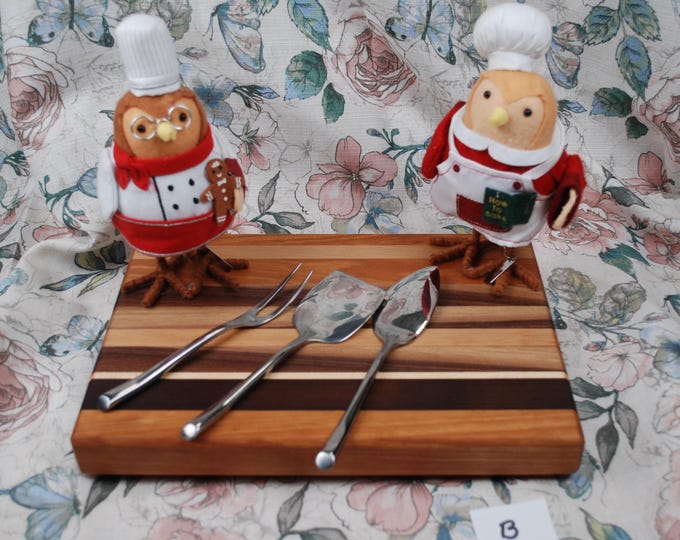 Cheese/Small Cutting Board (11 1/2" x 8" x 1 5/8")