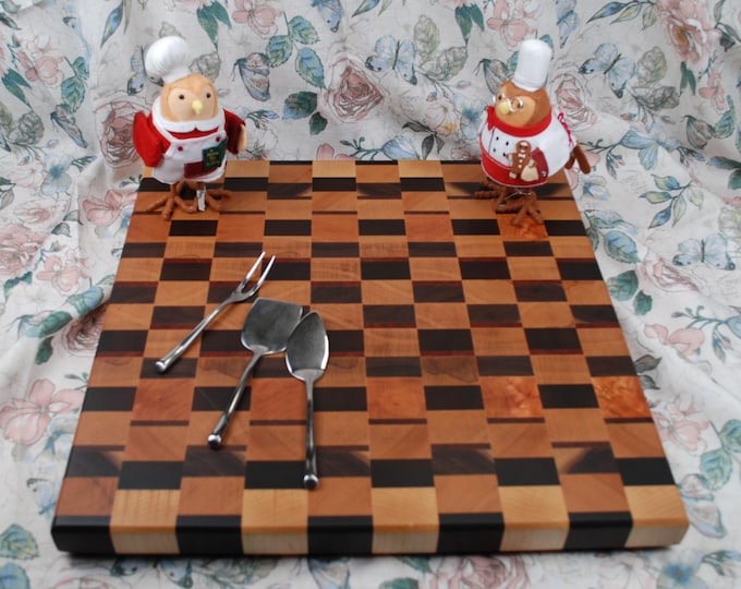 Large Handcrafted End Grain Hardwood Cutting Board (19" x 19" x 1 7/8")