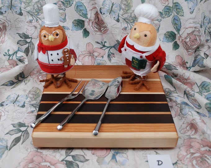 Handcrafted Hardwood Cutting Board (11" x 9 7/8" x 1 3/4")