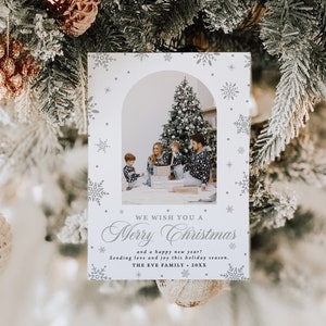 EVE | Snowflakes Photo Collage Holiday Card Minimalist Modern Family Christmas Card, DIY Instant Download Editable Printable Template, H044